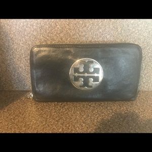 Tory Burch Black Leather Continental Wallet